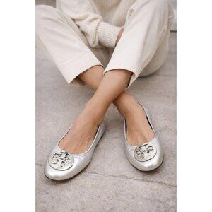 Tory Burch Silver Leather Reva Ballet Flats Size 9 Logo Medallion Metallic Slip